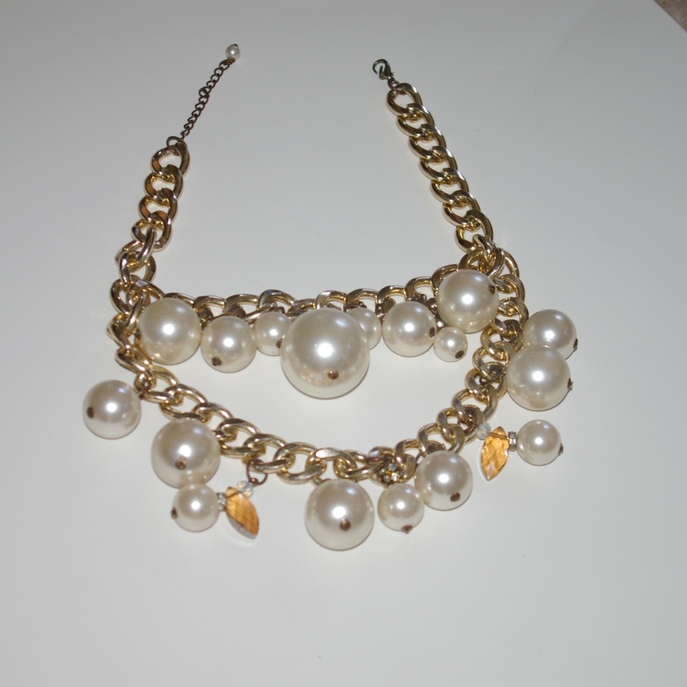 Chunky  Gold White Faux  Pearls  Necklace
